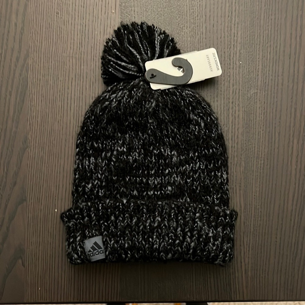 [NWT] Adidas grey beanie w/ pom pom